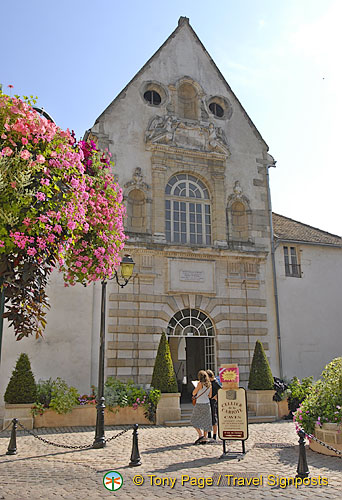 The Cabiote Cellar building was once an ancient Carmelite Convent.