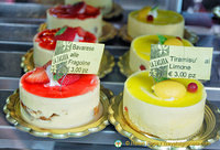 La Zagara was recommended as having great cakes. Just look at these.