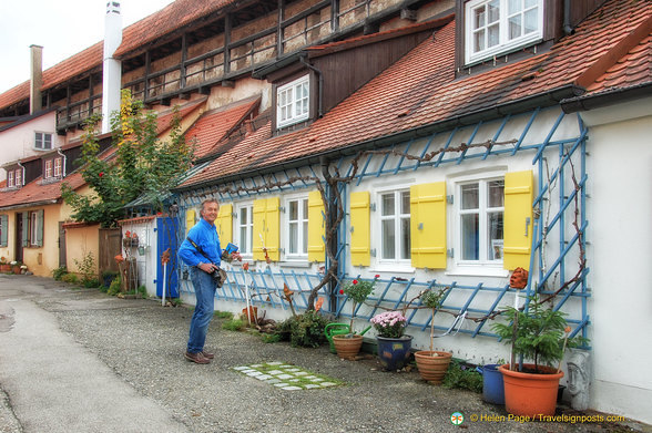 Houses built next to the city wall