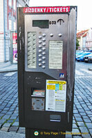 Transport ticket machine