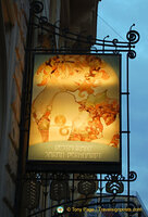 Restaurant Sarah Bernhardt in the  classic five-star Hotel Paris