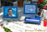 Gilbert Bécaud was famous as a singer, composer, pianist 