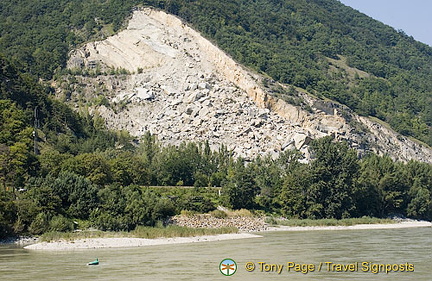 Sailing for Dürnstein 