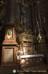 The altar to the right is dedicated to St. Benedict but the sarcophagus is empty.
[Abbey Church - Melk Benedictine Abbey - Aust