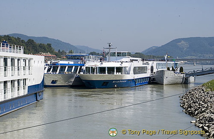 'MS Poetry' moored in the Wachau Valley