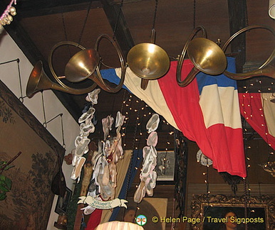 Marchfelderhof Restaurant ceiling decor