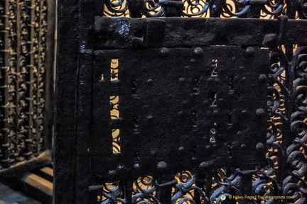 Close-up of the Treasure chamber gates