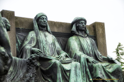 Sculpture of Hubert and Jan van Eyck 