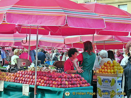 Dolac market