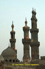 [Shopping in Cairo - Khan el-Khalili Bazaar - Egypt]