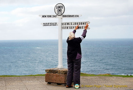 Lands-End-Cornwall DSC 2218