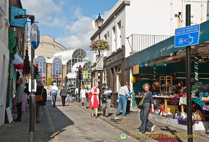 Camden Passage shops