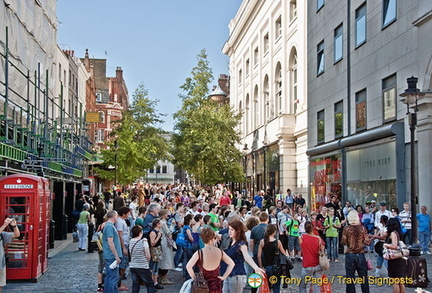 Covent Garden buskers