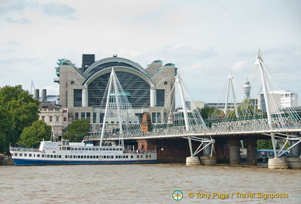 Hungerford  Bridge and the Charing Cross station