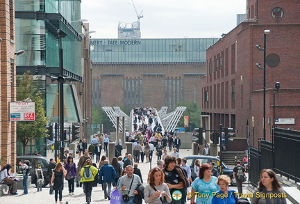 Tate Modern and the Millenium Bridge