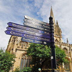 St Mary Church Oxford in the background