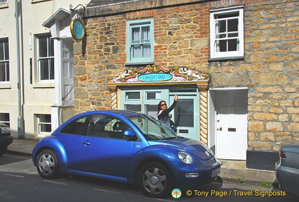 Interesting archway of The Chocolate House