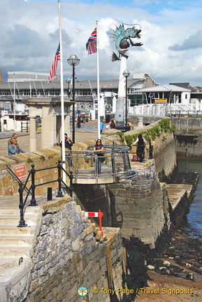 Mayflower Steps