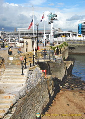 Mayflower Steps