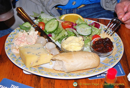 Nice serving of Stilton and fresh salad