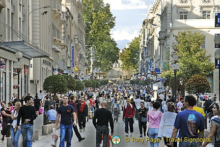 Shopping in Avignon