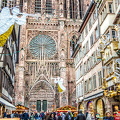 Ornate decorations on the Notre-dame de Strasbourg (905 visits) Angels with trumpets and other street decorations in front of the Strasbourg Cathedral Ornate decorations on the Notre-dame de Strasbourg