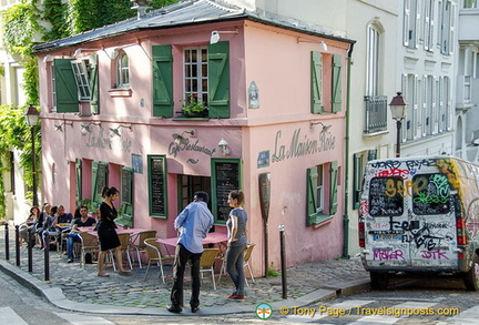 La Maison Rose at 2 rue de l'Abreuvoir