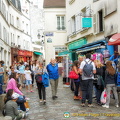 A busy rue Norvins