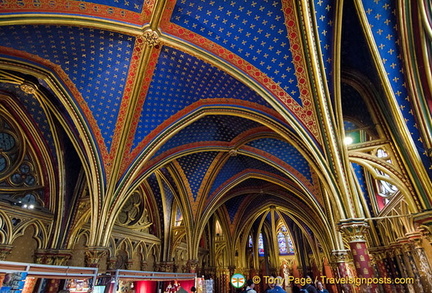 Richly coloured vault of the Lower chapel