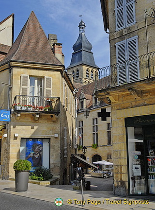 Sarlat-la-Caneda (889 visits) Sarlat-la-Caneda