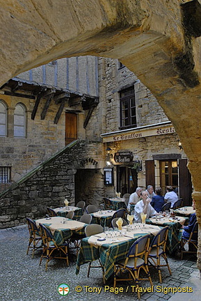 Sarlat-la-Caneda (992 visits) Sarlat-la-Caneda