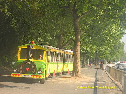 These mini tourist trains brought us to the cathedral square