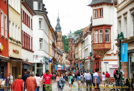 More shops along Hauptstrasse