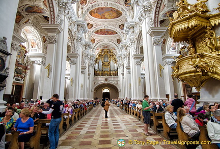 Nave of Saint Stephens Cathedral