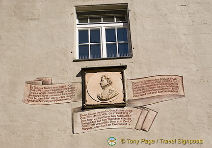 [Regensburg - Danube River Cruise - Germany]