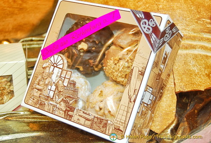 A range of schneeballen in this gift box