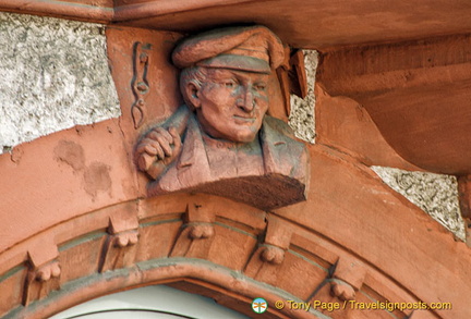 Lorettahaus sculptures