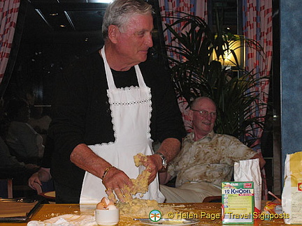 Vanillekipferl demonstration on board our river boat