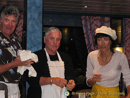 Vanillekipferl demonstration on board our river boat