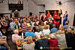 Entertainemt at medieval banquet