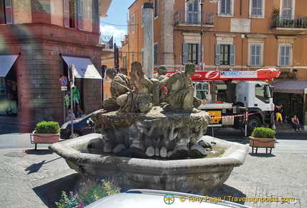 Castel Gandolfo fountain