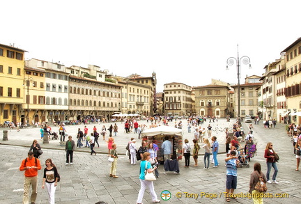 A busy Piazza Santa Croce