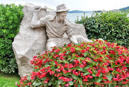 A stonemason working on Baveno's pink granite