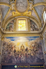 Fresco showing St Benedict surrounded by monks, bishops and nuns who followed his rule