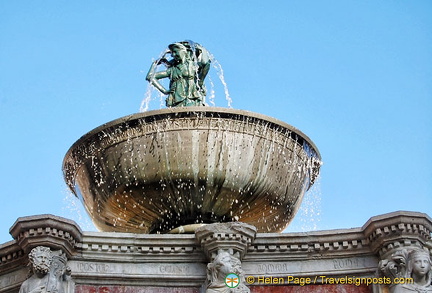 Fontana Maggiore