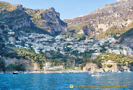 Spiaggia del Fornillo, the next beach along from Positano main beach