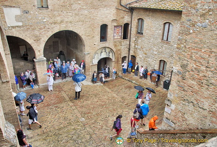 Palazzo Comunale courtyard