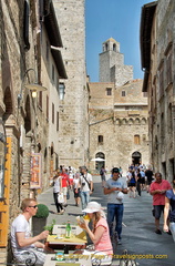 Via San Giovanni heading towards Piazza della Cisterna