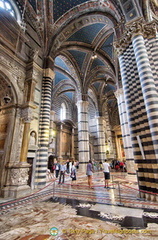 Ornate interior of Siena Cattedrale