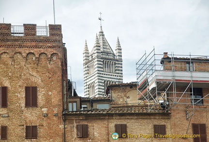 The black and white stripes of Siena Duomo campanile